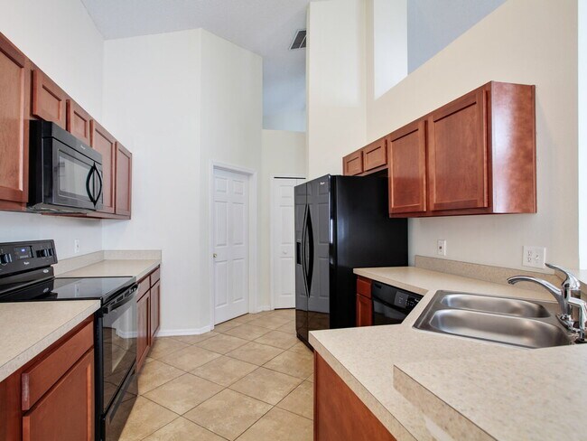 Foto del edificio - 2817 Berkshire Cir