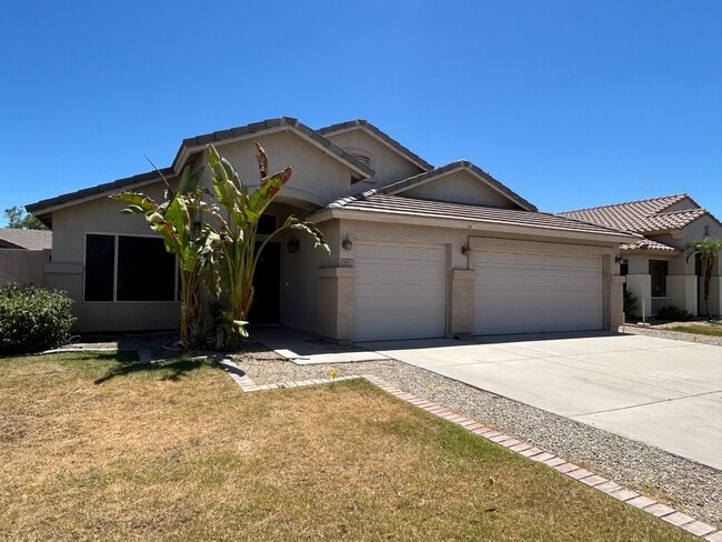 Building Photo - 3861 E Redfield Ct