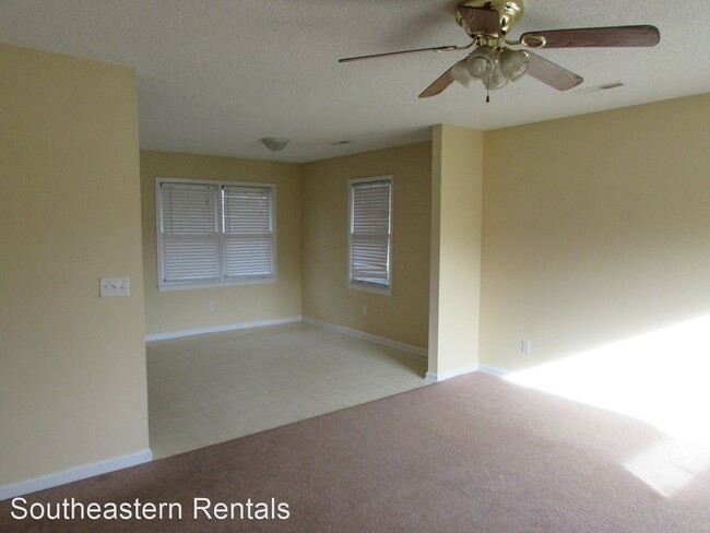 Foto del edificio - 3 br, 1 bath House - 100 Annie St