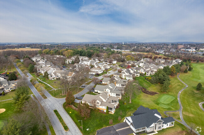 Aerial Photo - 636 Crestgate Pl