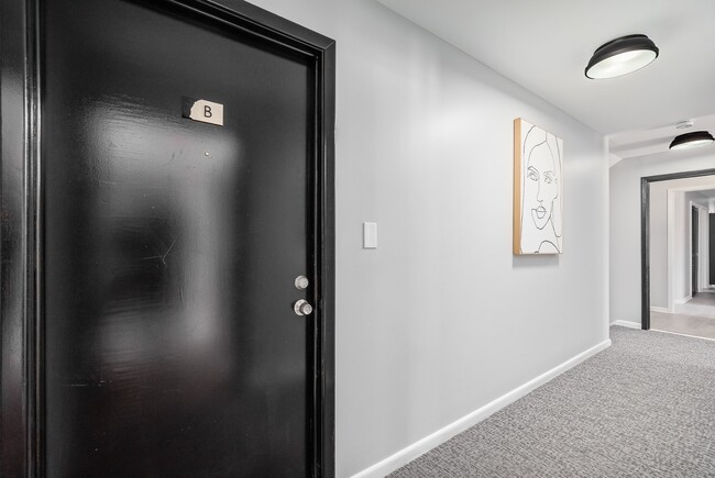 Foto del edificio - 2699 East Main Street, Unit B