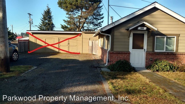Foto del edificio - 1 br, 1 bath House - 7610 Burgess St W