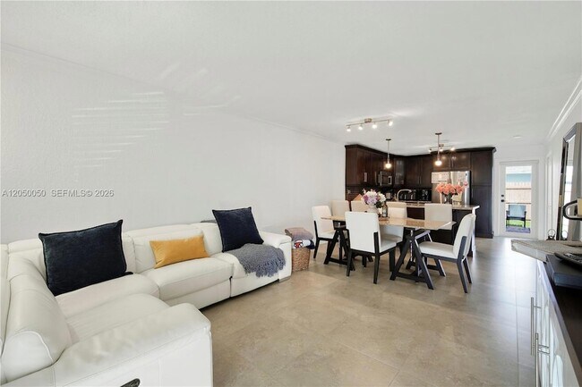 Foto del edificio - 4260 SW 68th Ct