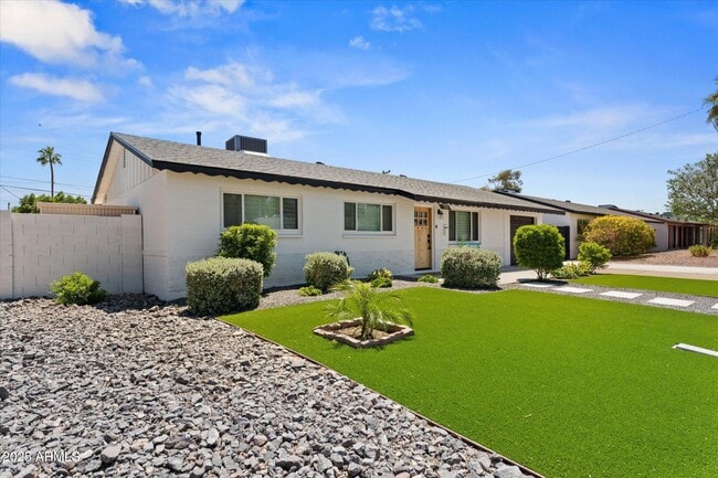 Building Photo - 7531 E Belleview St