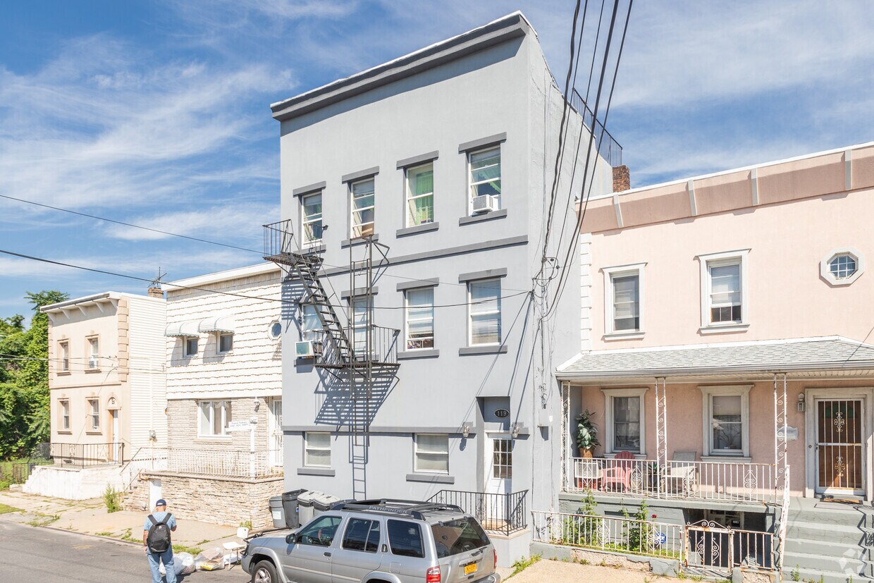 119 Virginia Ave, Staten Island, NY 10305 Apartments in Staten Island