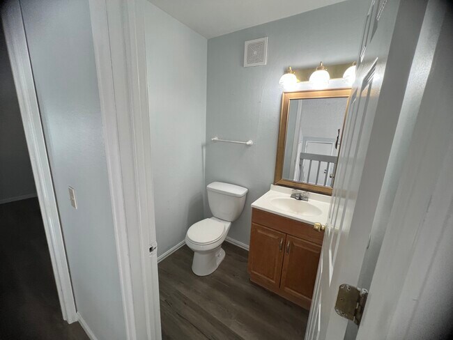 Foto del edificio - 10157 E Peakview Ave