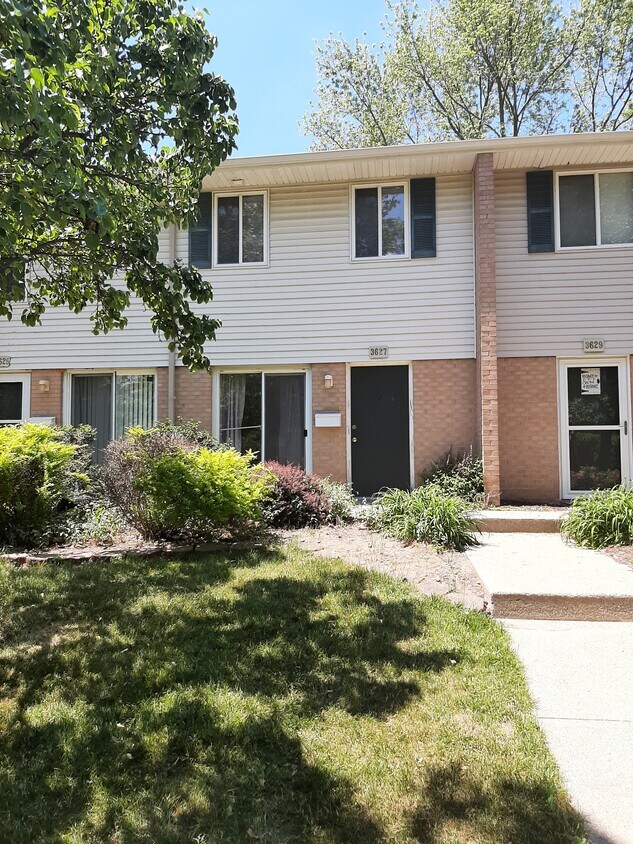 Foto principal - 3627 Kenbrooke Ct