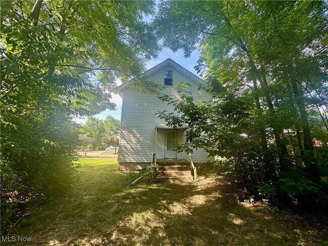 Building Photo - 728 McKinley Ave