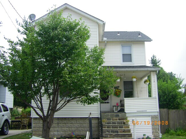 Foto del edificio - 1322 Poplar Avenue