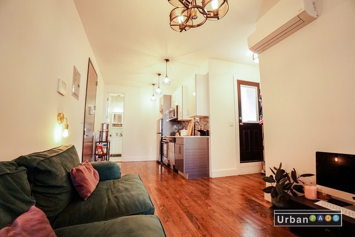 Foto principal - 1822 Nostrand Ave