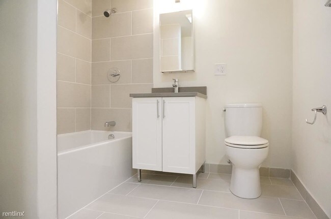 Foto del edificio - Studio, 1 bath  - 10 Brainerd Rd # 6D