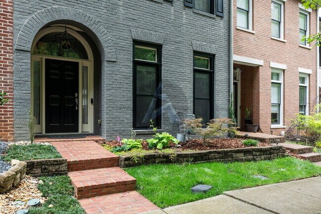 Foto del edificio - 1615 Ridenour Pkwy NW