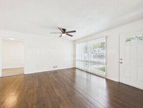 Building Photo - 4206 Vineyard Rd