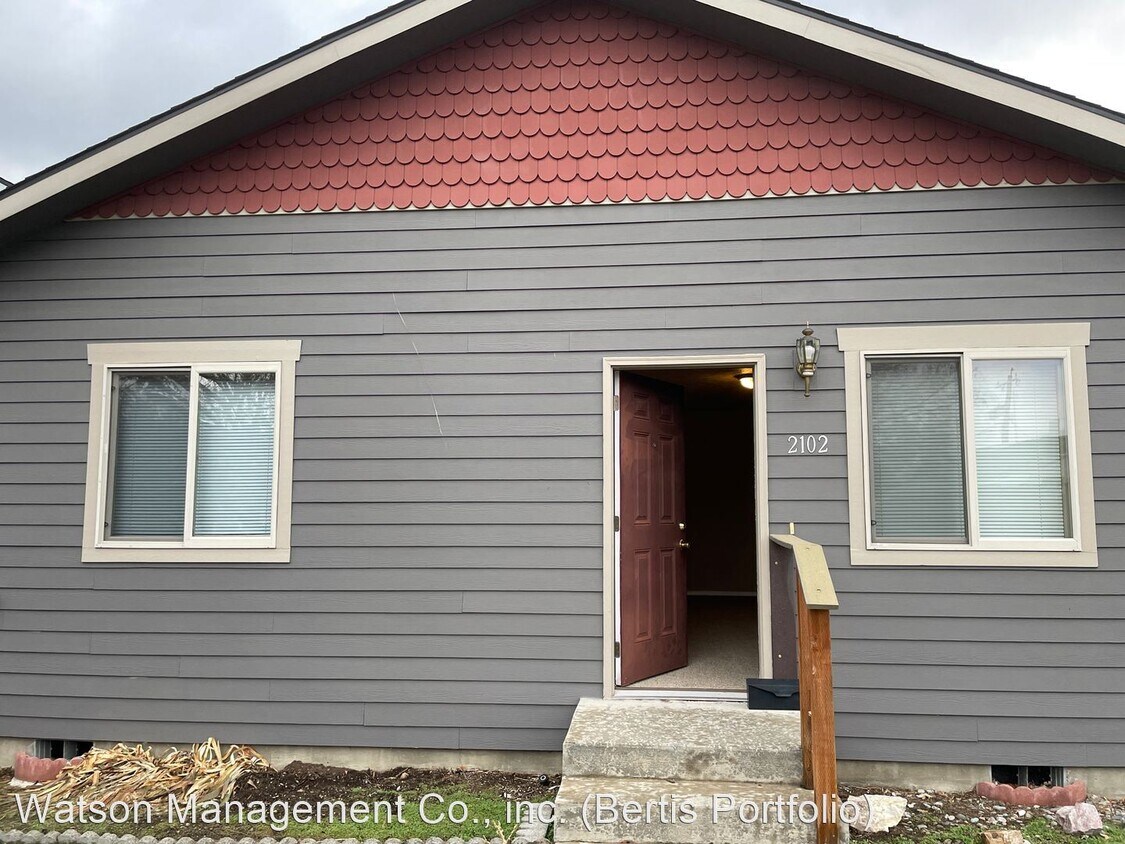 Primary Photo - 3 br, 2 bath House - 2102 W Maxwell