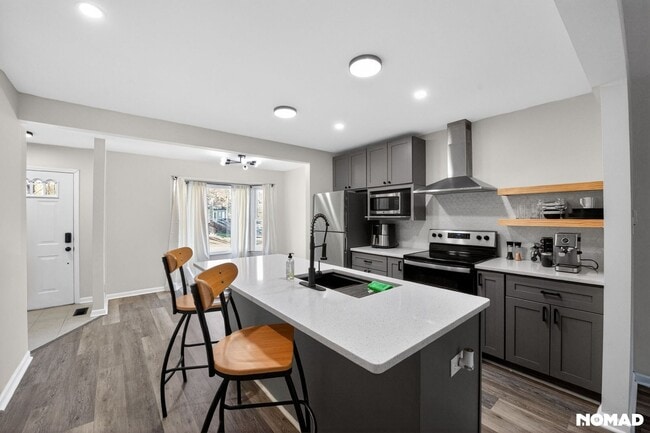 Building Photo - 533 Oak Run Dr