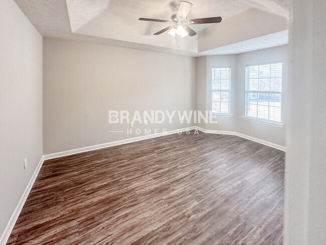 Foto del edificio - 581 Twin Oaks Ln