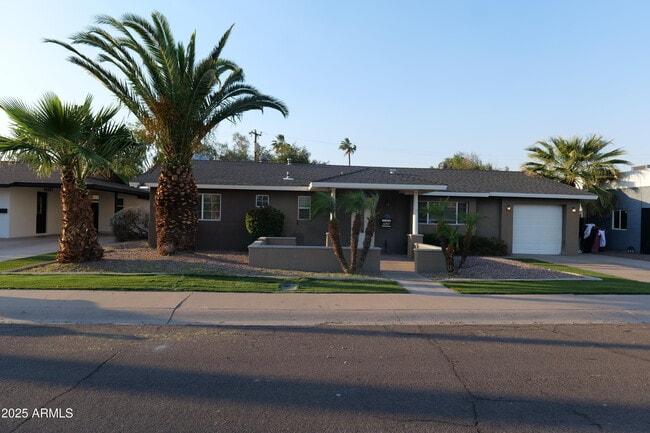 Building Photo - 7520 E Coolidge St