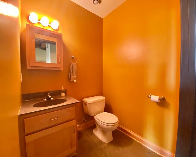 Foto del edificio - 904 E Pearson St