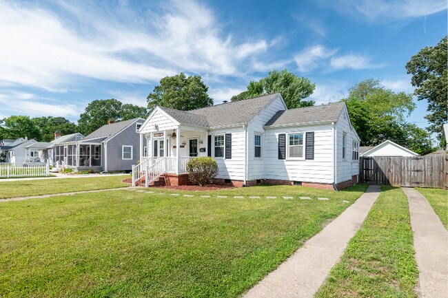 Building Photo - 304 Hammond St