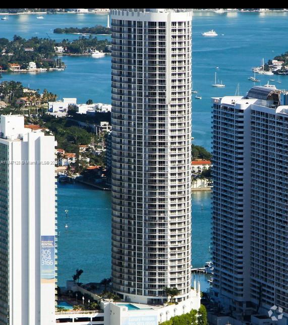 Building Photo - 1750 N Bayshore Dr
