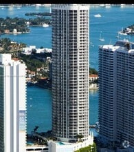 Building Photo - 1750 N Bayshore Dr
