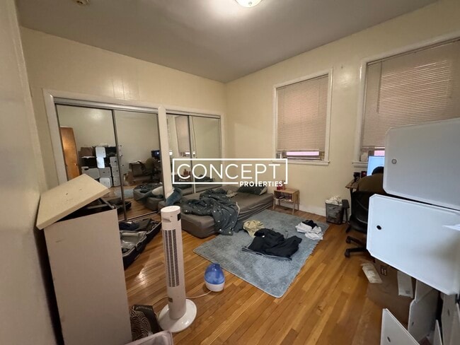 Foto del edificio - 879 Beacon St