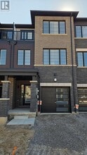 Building Photo - 18 Hine Rd