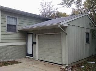 Building Photo - 9525 Booth Ave