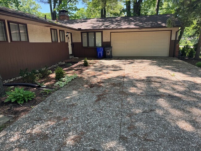 Foto del edificio - 3 Bedroom Ranch Home - Upper Arlington, OH