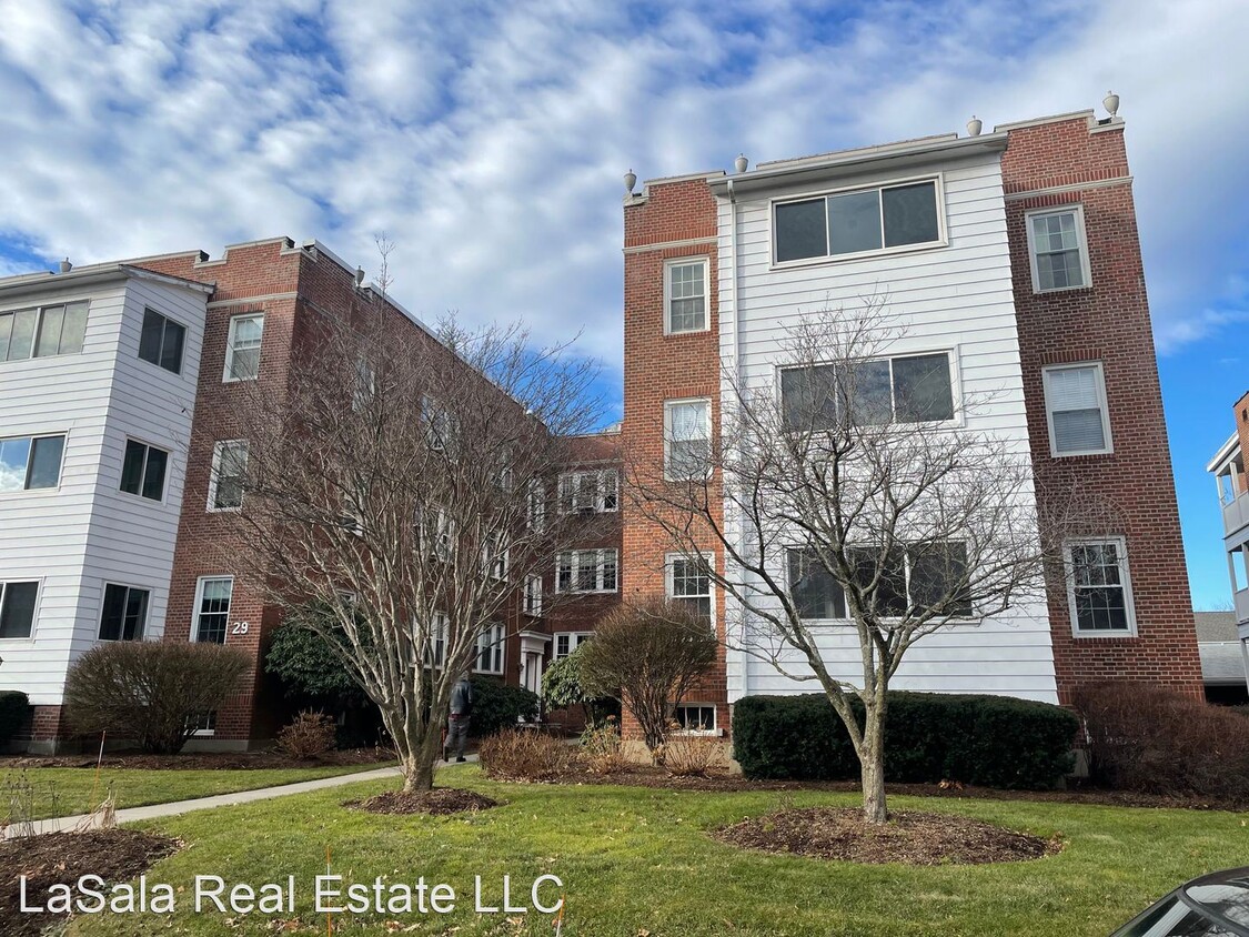 Foto principal - 2 br, 2 bath House - 31 Robin Rd Unit #101