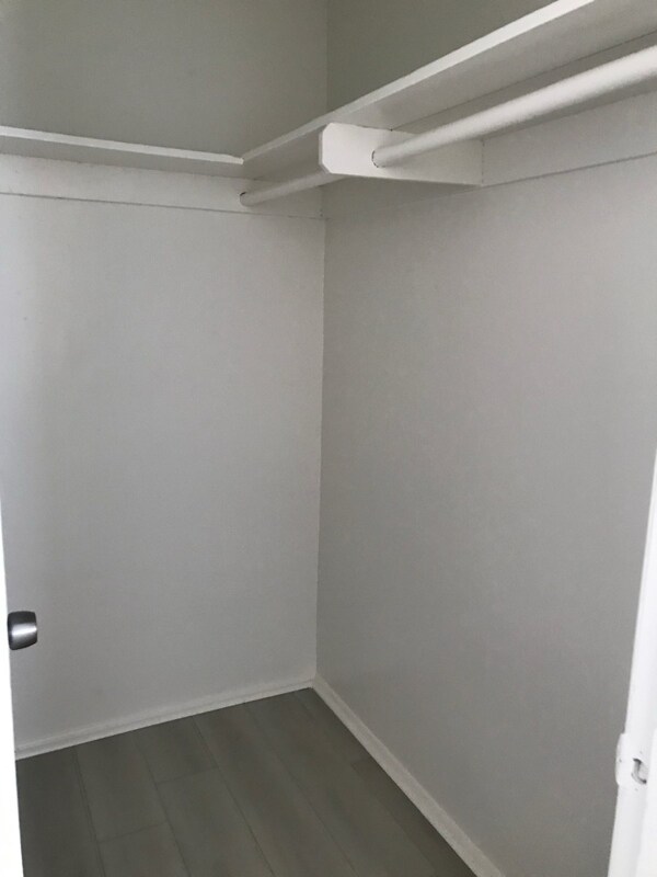 Foto del edificio - 527 E Ave Q