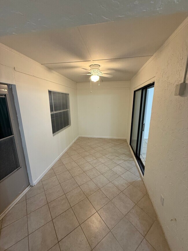 Building Photo - 4404 Rockcrest Cir