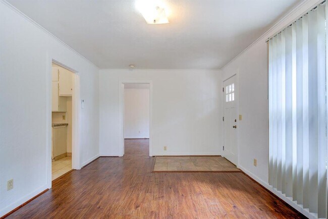 Foto del edificio - 535 Spring St