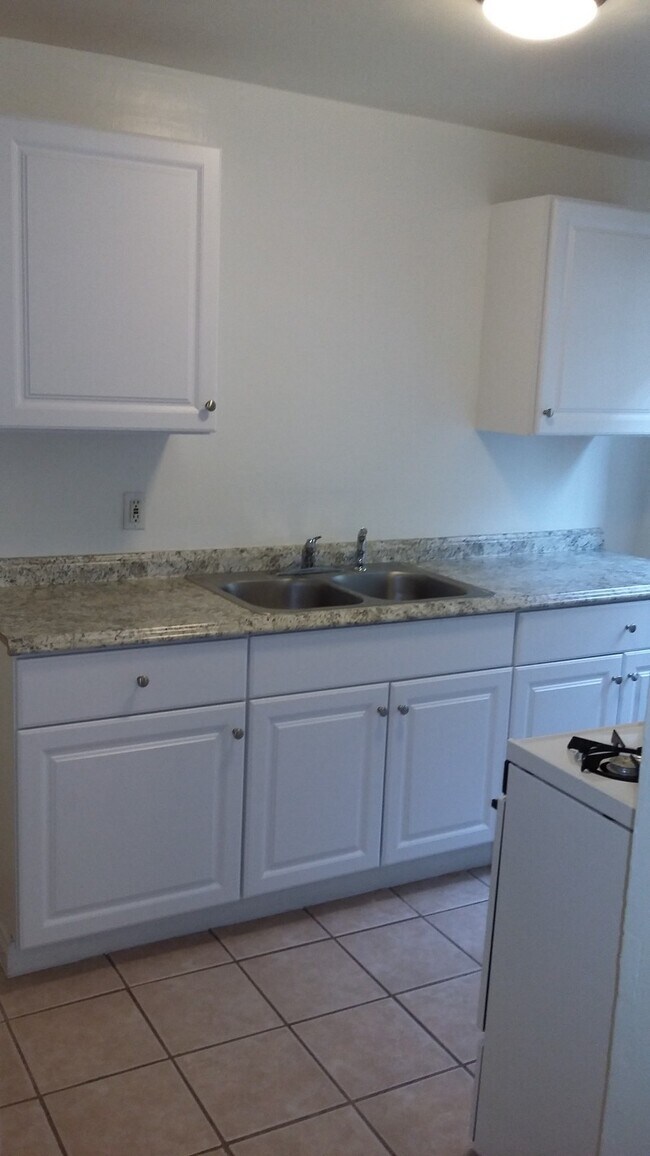 Foto del edificio - 2200 Toberman St