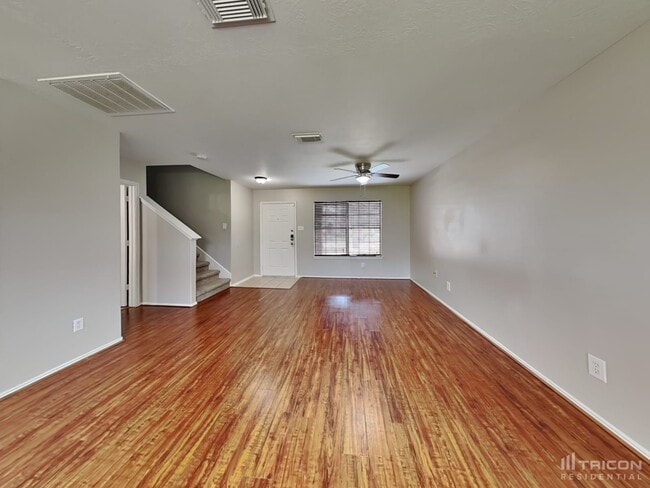 Building Photo - 13123 Sandhill Park Ln