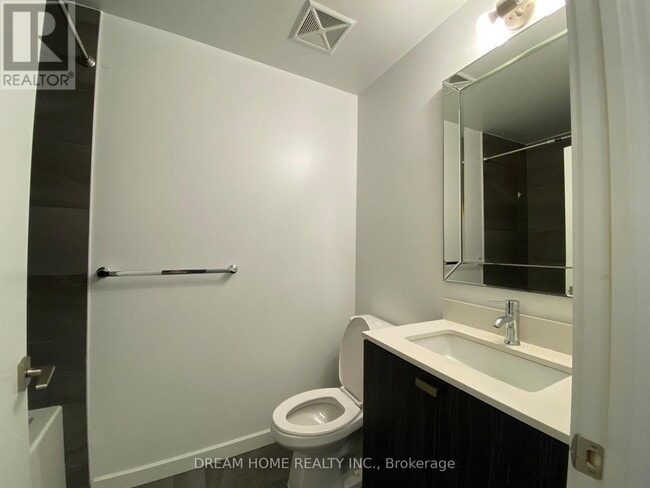 Building Photo - 56 Forest Manor Rd