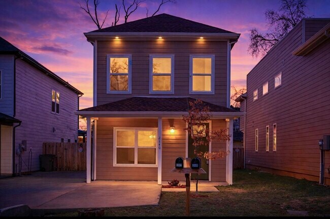 Foto del edificio - 2140 18th Ave N