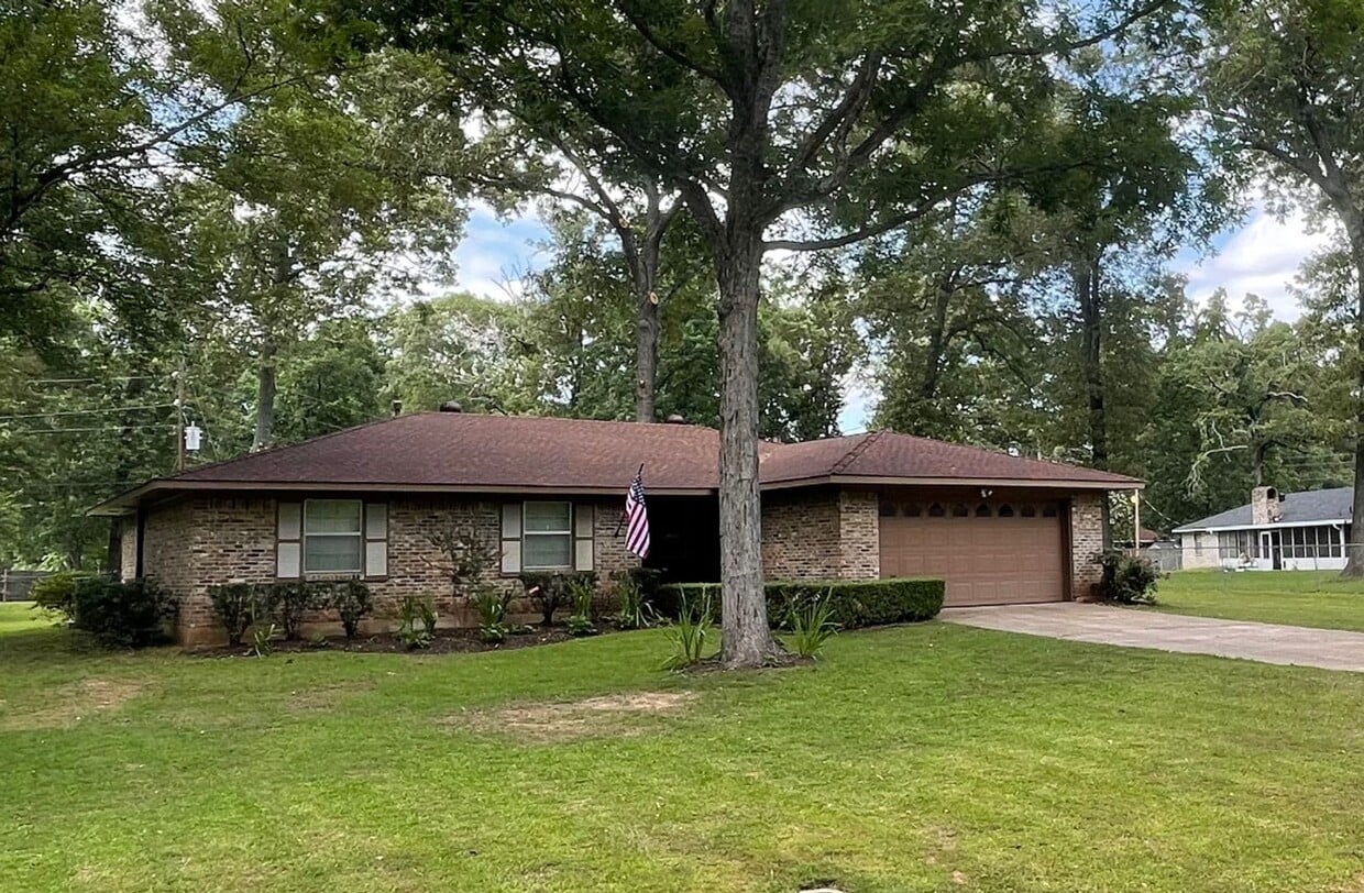 9103 Dogwood Trail, Haughton, LA 71037 House Rental in Haughton, LA