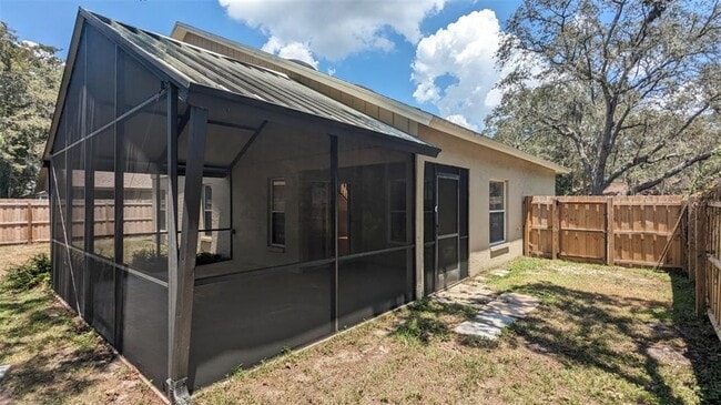 Foto del edificio - 4029 Quail Briar Dr