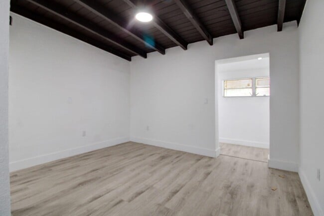 Building Photo - 14215 NW 22nd Ct
