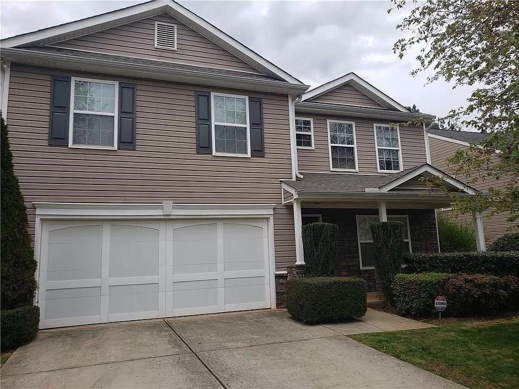 Foto principal - 3050 Centerglen Ln