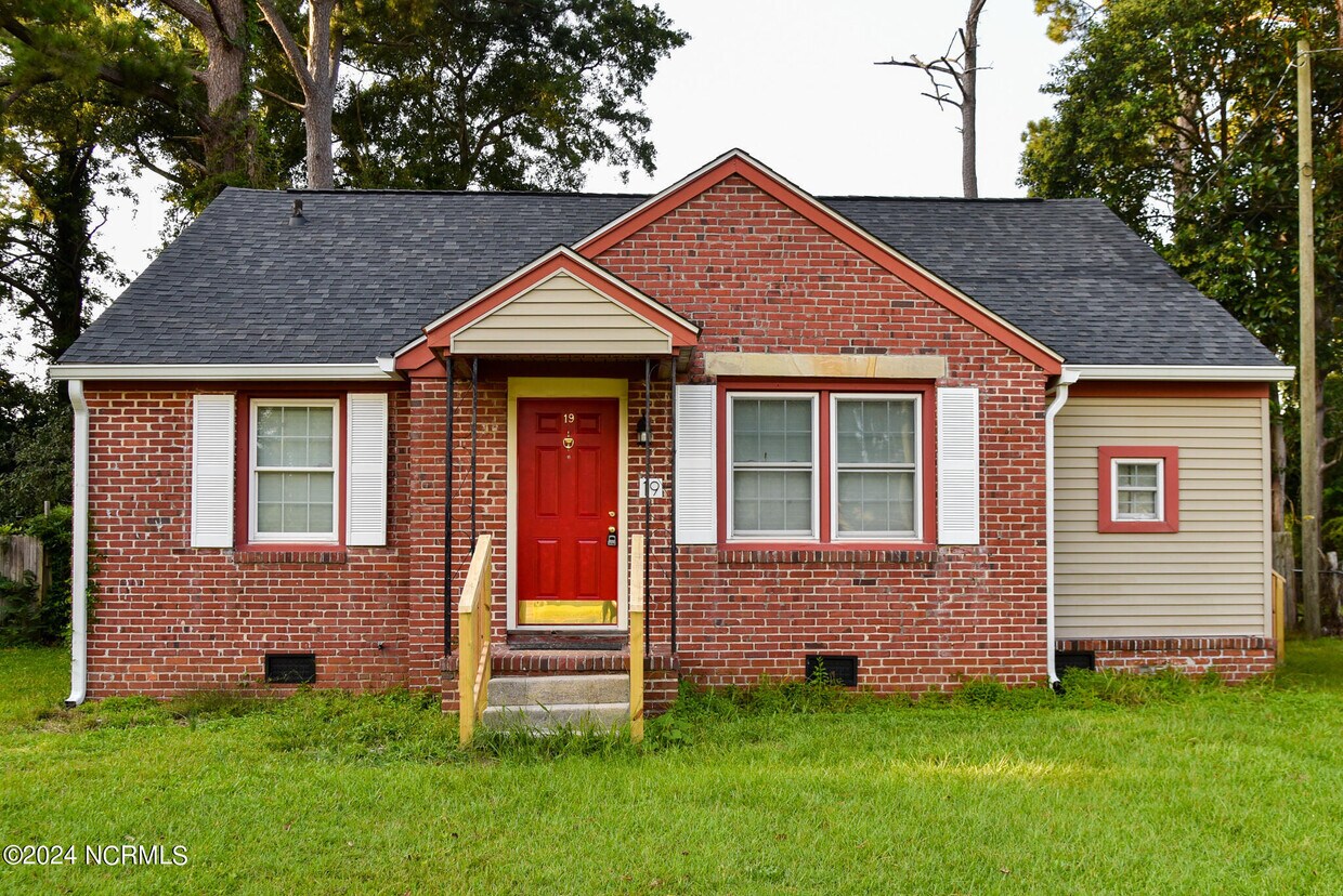 Primary Photo - 19 Glendale Rd