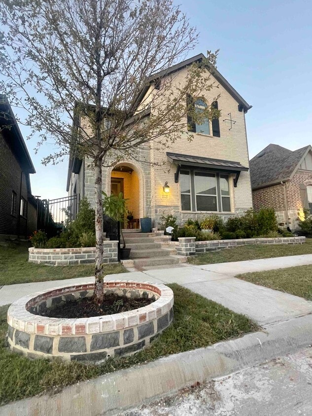 Foto principal - 1803 Desert Willow Way