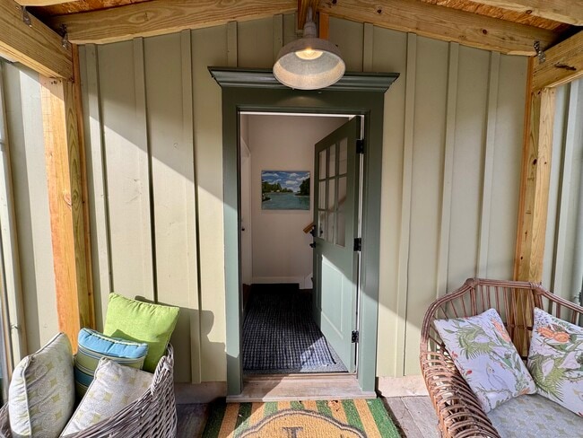 Foto del edificio - 67 Kings Hwy N