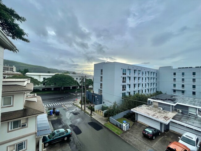 Foto del edificio - 1914 University Ave