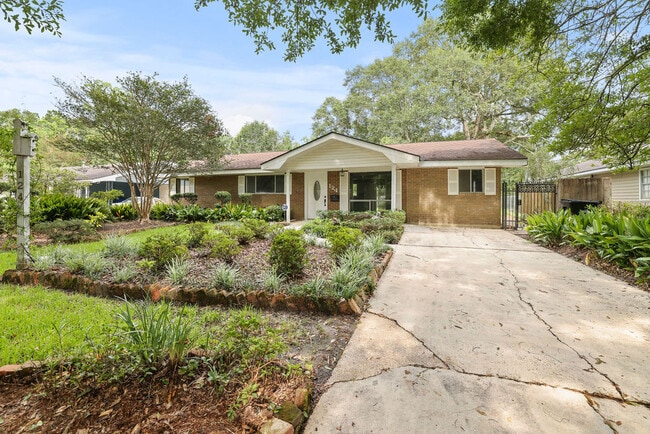 Building Photo - 124 Florence Dr