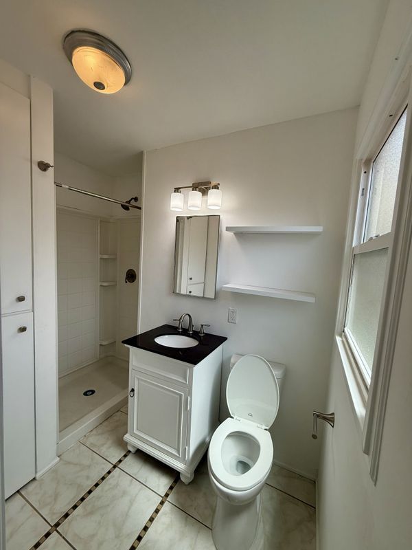 Foto del edificio - 716 S Walnut Ave