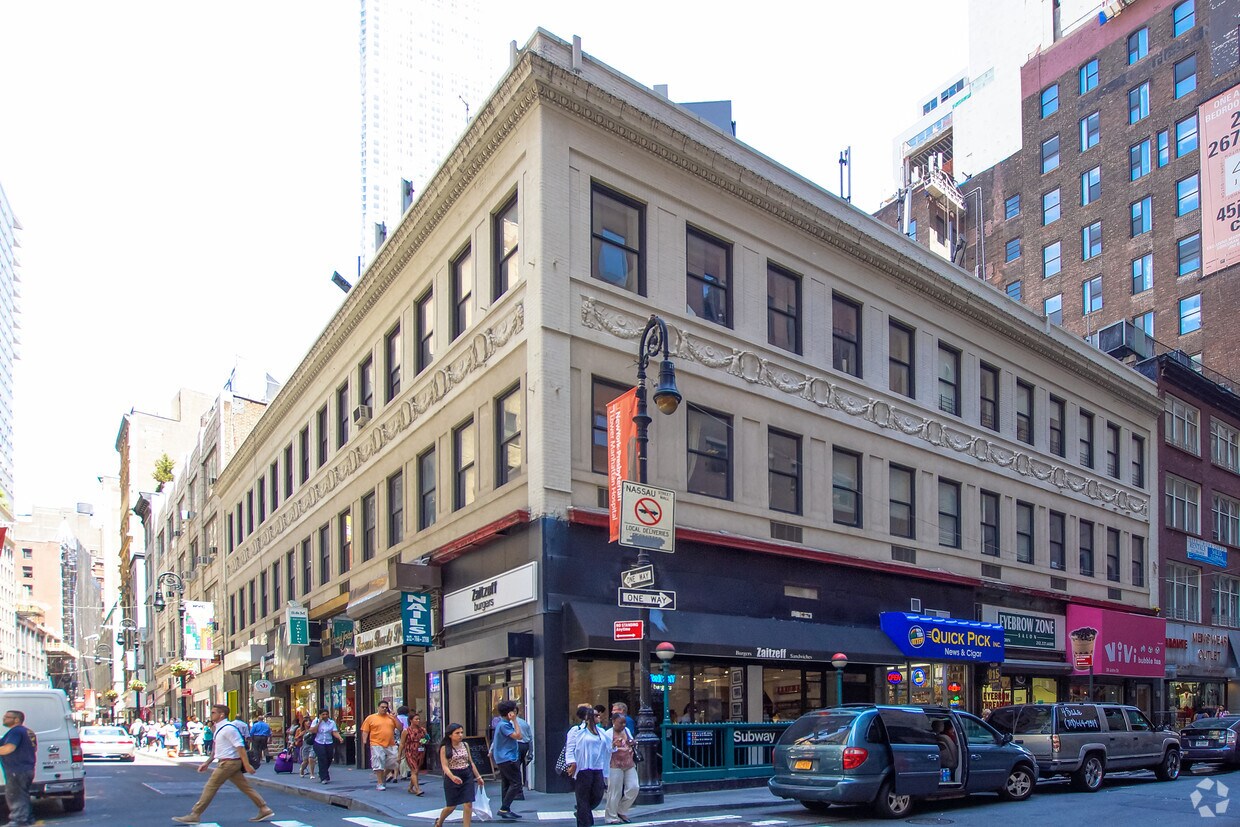 Building Photo - 72-76 Nassau St