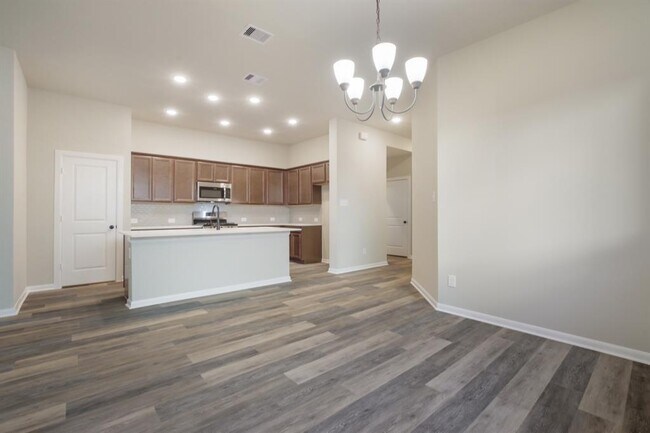 Foto del edificio - 127 Scarlet Maple Wy