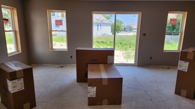 Building Photo - 1207 Hillwood Blvd
